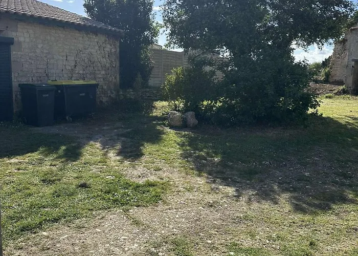 La Taniere De Lise بيت للعطل