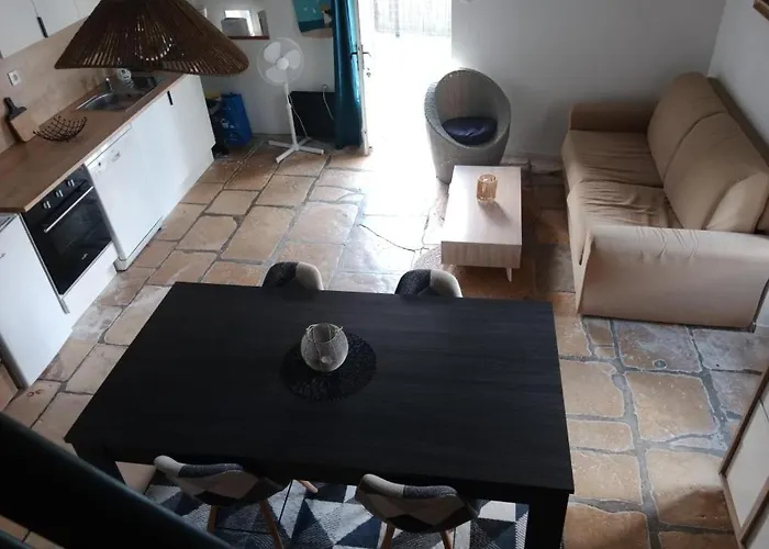 La Taniere De Lise بيت للعطل